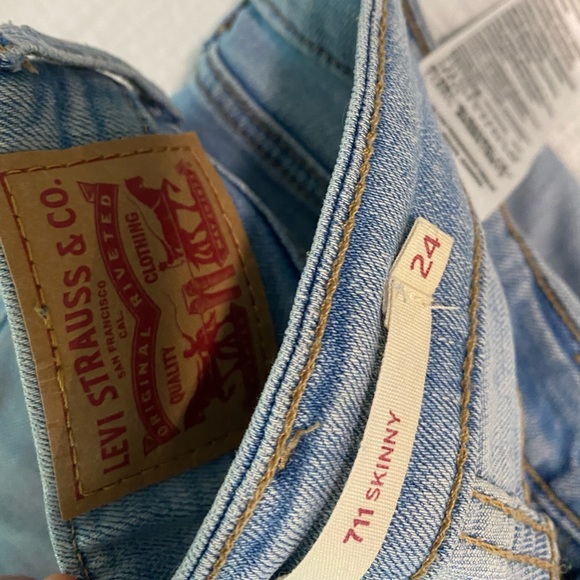 LEVIS 711 Skinny [ 24 ] - Picture 4 of 5